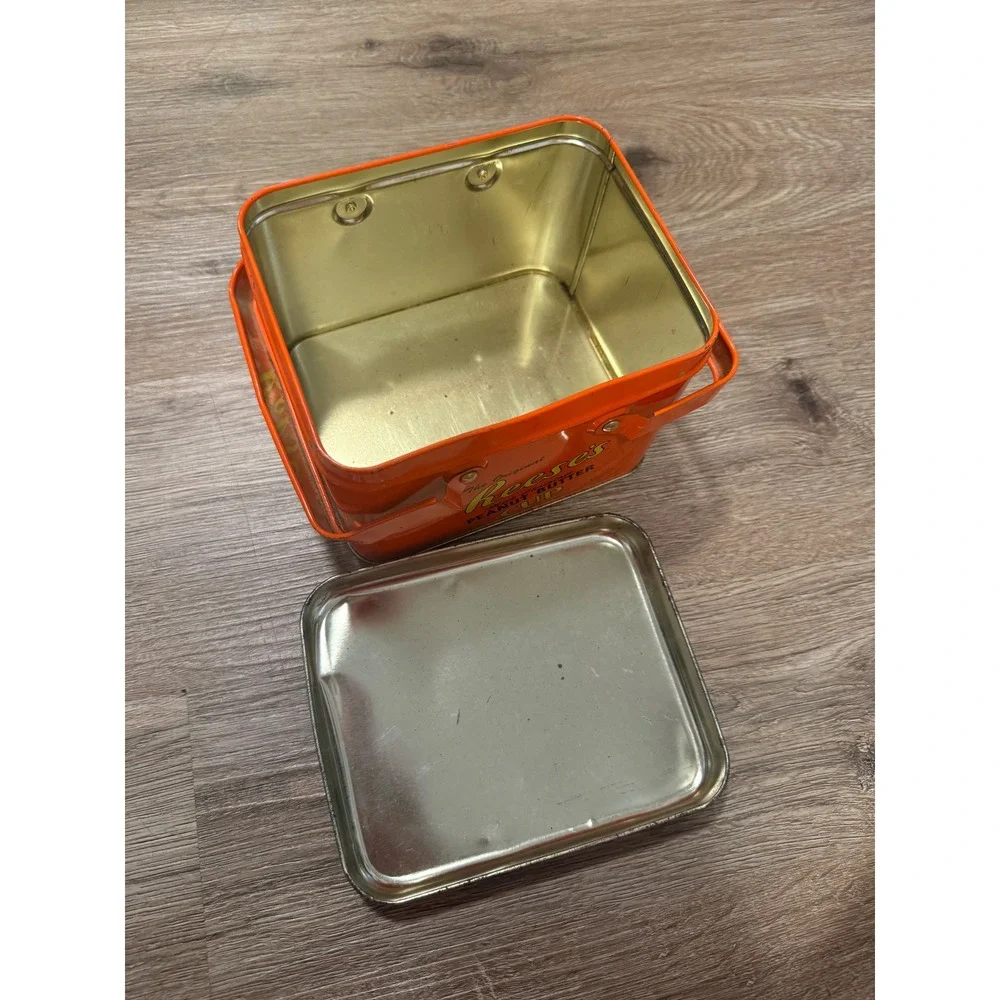 Reeses Peanut Butter Cup Collectible Metal Tin Storage Box Orange‎ Vintage